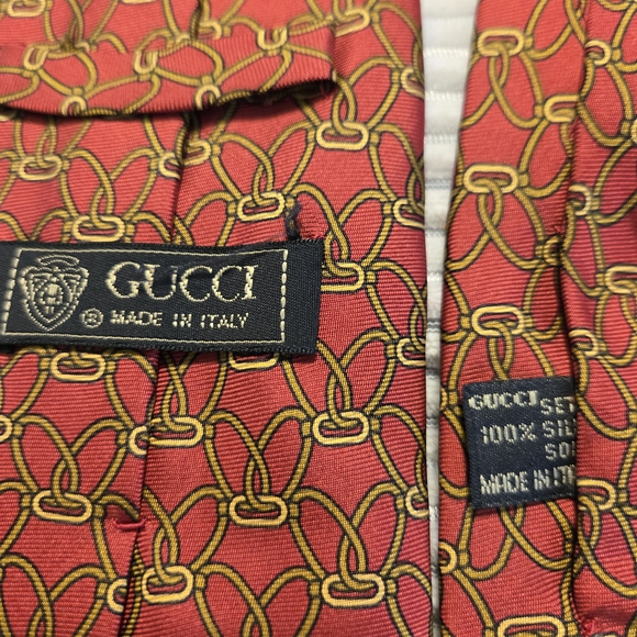 Gucci Red and Gold Patterned Tie - Picture 3 of 4
